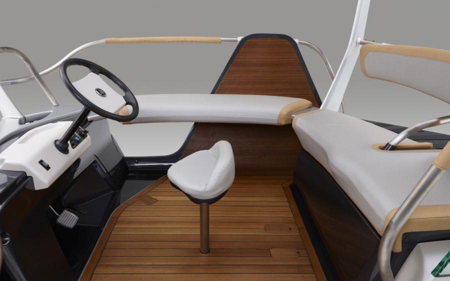 Интерьер Yamaha 06GEN Concept 2016 года  (фото 6 из 6)
